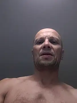 wedge75 online show from November 10, 2025, 6:02 pm