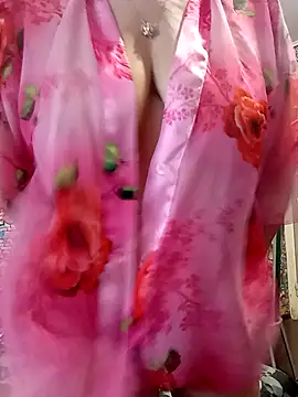 FantasyMichelle online show from April 4, 2026, 3:18 pm