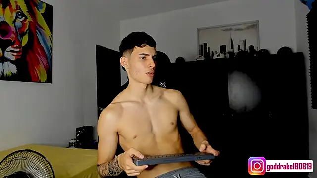 Snapshot of god_drake chatting on December 9, 2024, 6:57 pm god drake online show from December 9, 2024, 6:57 pm