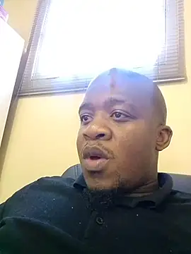 Snapshot of shotgunDee chatting on November 25, 2025, 2:06 pm shotgunDee online show from November 25, 2025, 2:06 pm