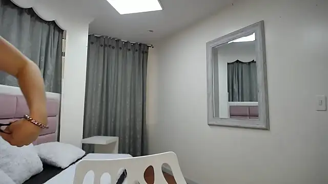 Snapshot of IssadoraJames chatting on January 10, 2025, 6:28 pm IssadoraJames online show from January 10, 2025, 6:28 pm