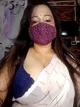 Snapshot of albelasummi702 chatting on October 24, 2025, 2:43 am albelasummi702 online show from October 24, 2025, 2:43 am