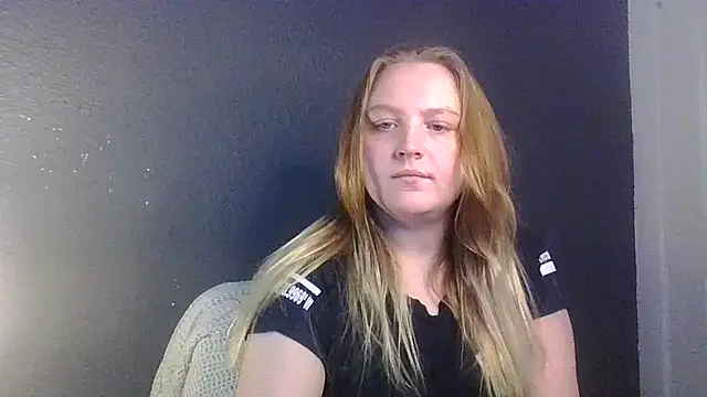 Snapshot of PhatAssBlond chatting on February 23, 2025, 5:50 pm PhatAssBlond online show from February 23, 2025, 5:50 pm