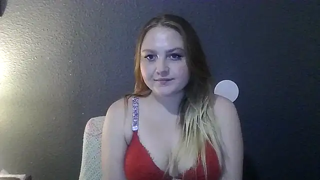 Snapshot of PhatAssBlond chatting on February 28, 2025, 1:15 am PhatAssBlond online show from February 28, 2025, 1:15 am