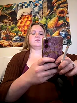 Snapshot of PhatAssBlond chatting on September 25, 2025, 3:07 pm PhatAssBlond online show from September 25, 2025, 3:07 pm