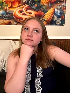Snapshot of PhatAssBlond chatting on September 16, 2025, 5:58 pm PhatAssBlond online show from September 16, 2025, 5:58 pm