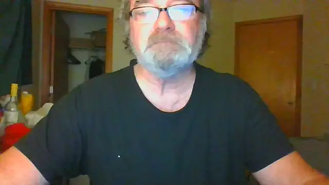 Snapshot of Doherty10 chatting on November 18, 2025, 6:22 pm Doherty10 online show from November 18, 2025, 6:22 pm