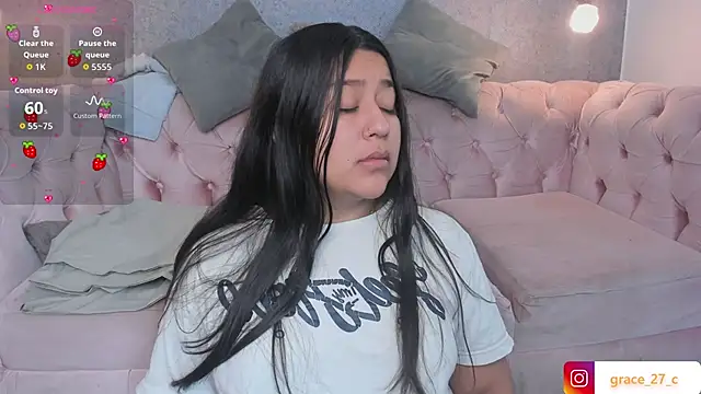 Snapshot of grace77__ chatting on December 2, 2025, 12:40 pm grace77 online show from December 2, 2025, 12:40 pm