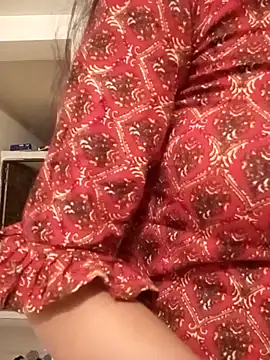 Raya-Moni online show from November 22, 2025, 3:00 pm