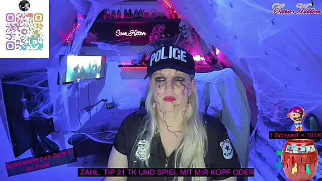 Snapshot of caro_kitten chatting on October 31, 2025, 6:04 pm caro kitten online show from October 31, 2025, 6:04 pm