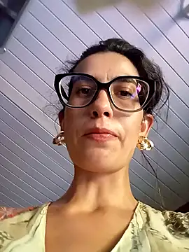 Snapshot of nati2roots chatting on March 3, 2026, 6:48 pm nati2roots online show from March 3, 2026, 6:48 pm