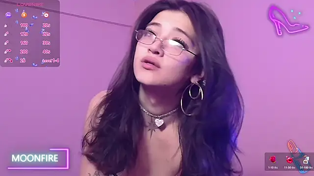 moonfiredancer online show from November 26, 2025, 4:12 am