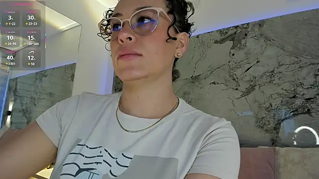 LIZ HOLMES online show from February 19, 2026, 11:51 am