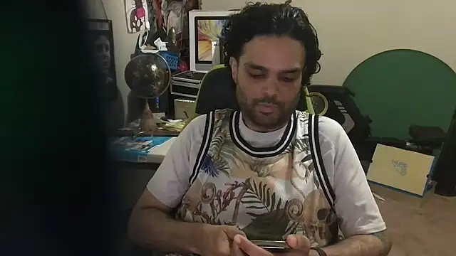 GForceSavage online show from May 6, 2026, 11:42 pm