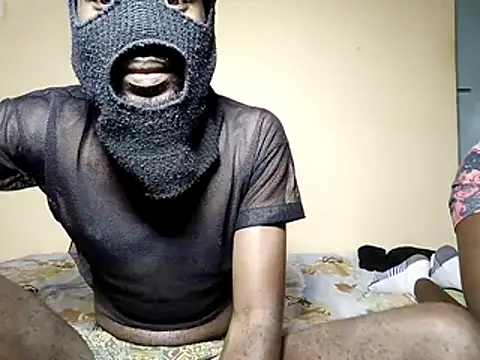 Snapshot of Moteroxz chatting on December 15, 2025, 8:31 am Moteroxz online show from December 15, 2025, 8:31 am