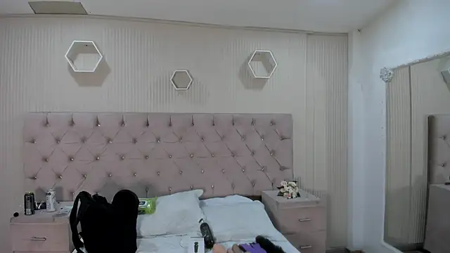 Snapshot of Rubi_Sky chatting on June 13, 2026, 5:05 am Rubi Sky online show from June 13, 2026, 5:05 am
