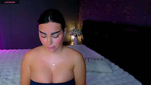 Snapshot of babyleilaa chatting on December 3, 2025, 11:04 pm babyleilaa online show from December 3, 2025, 11:04 pm