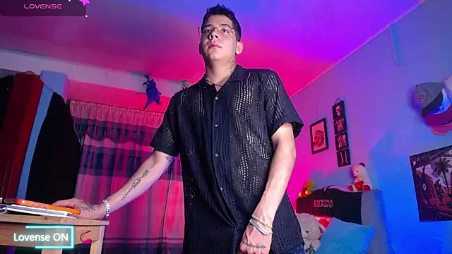 Snapshot of mexican_cum chatting on November 14, 2025, 3:10 am mexican cum online show from November 14, 2025, 3:10 am