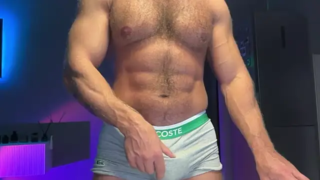 Snapshot of KarlosRichi chatting on December 19, 2025, 4:05 am KarlosRichi online show from December 19, 2025, 4:05 am