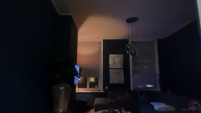 Snapshot of Its_MadameGaby chatting on February 21, 2026, 9:50 pm Its MadameGaby online show from February 21, 2026, 9:50 pm