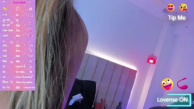 Snapshot of LiaaGenner chatting on March 18, 2025, 9:43 pm LiaaGenner online show from March 18, 2025, 9:43 pm