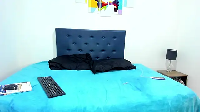 brenda sofia2 online show from October 24, 2025, 7:57 pm