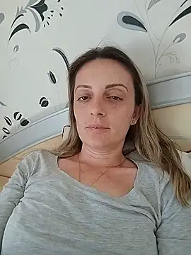 SophyGirl online show from May 14, 2026, 12:24 pm