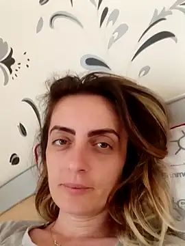 Snapshot of SophyGirl chatting on March 18, 2025, 12:17 pm SophyGirl online show from March 18, 2025, 12:17 pm