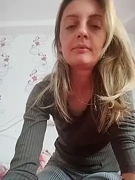 SophyGirl online show from March 22, 2026, 12:40 pm