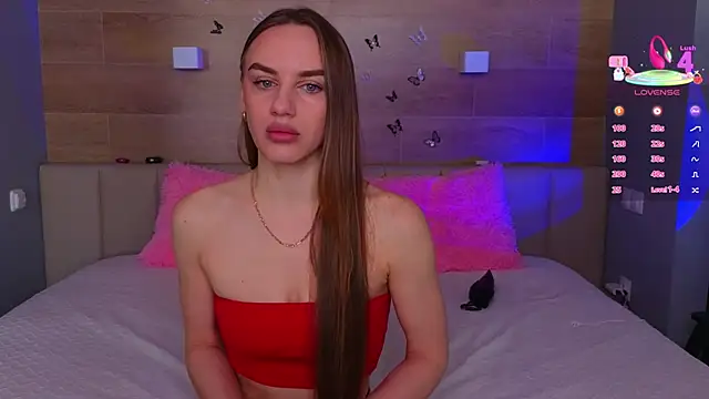 SaraCros online show from March 14, 2026, 5:46 am