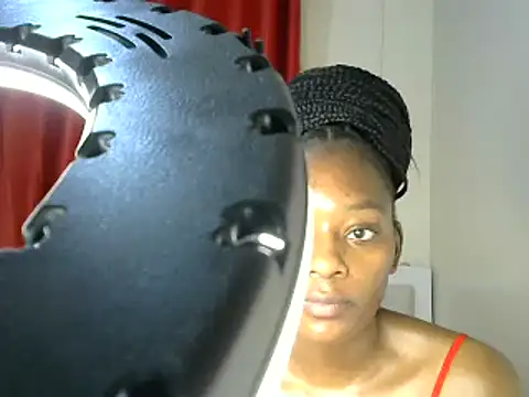 Snapshot of Queen_of_the_ring1 chatting on February 13, 2025, 11:26 pm Queen of the ring1 online show from February 13, 2025, 11:26 pm