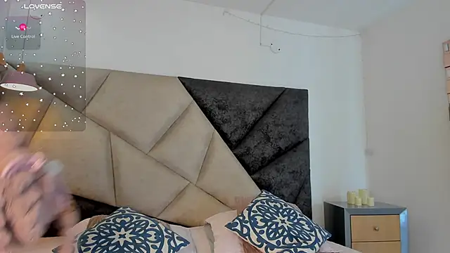 FaloonRoussel online show from March 5, 2026, 6:15 pm