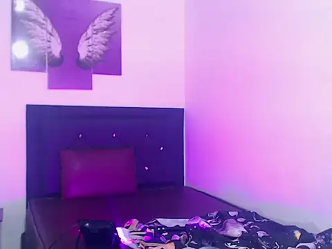 lilithnyx333 online show from April 3, 2026, 1:45 am