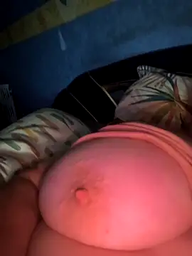 Snapshot of poussychats chatting on September 26, 2025, 9:10 pm poussychats online show from September 26, 2025, 9:10 pm