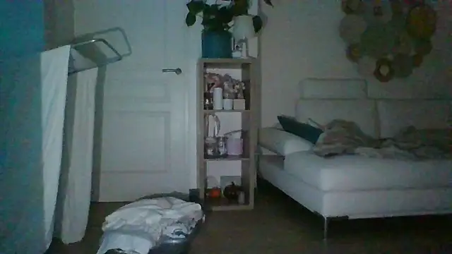 lyajoliee online show from February 26, 2025, 8:25 pm