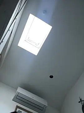 lyajoliee online show from March 2, 2026, 8:43 am