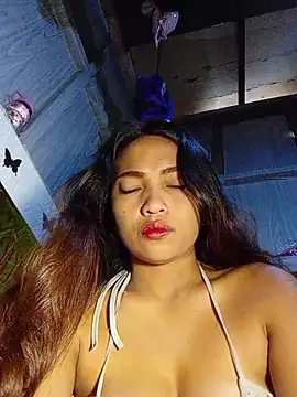 Snapshot of prettybella4u chatting on June 19, 2026, 11:31 pm prettybella4u online show from June 19, 2026, 11:31 pm