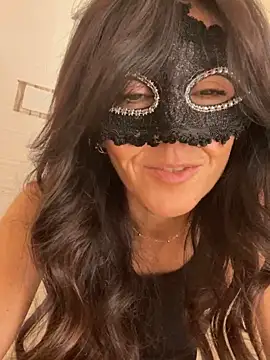 Snapshot of EmySkinny85 chatting on December 15, 2025, 10:54 am EmySkinny85 online show from December 15, 2025, 10:54 am