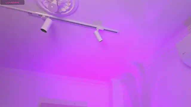 Snapshot of Aleejaa__ chatting on November 17, 2025, 11:03 am Aleejaa online show from November 17, 2025, 11:03 am