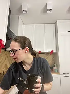 MartiniiSelenna online show from March 8, 2026, 7:00 am