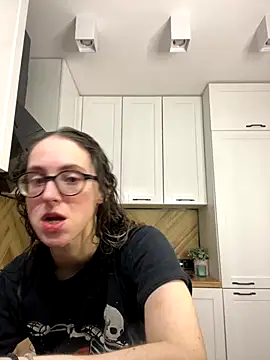 MartiniiSelenna online show from November 14, 2025, 6:50 am