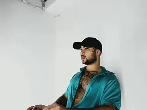 Snapshot of Sebas-hott chatting on October 23, 2025, 10:30 pm Sebas-hott online show from October 23, 2025, 10:30 pm