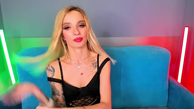 Snapshot of AlinaLovelyX chatting on March 20, 2025, 4:29 am AlinaLovelyX online show from March 20, 2025, 4:29 am