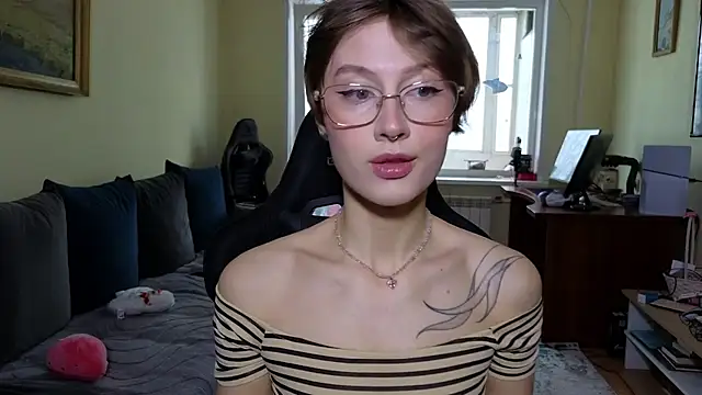 Snapshot of MalvinaBlum chatting on February 7, 2026, 3:47 am MalvinaBlum online show from February 7, 2026, 3:47 am