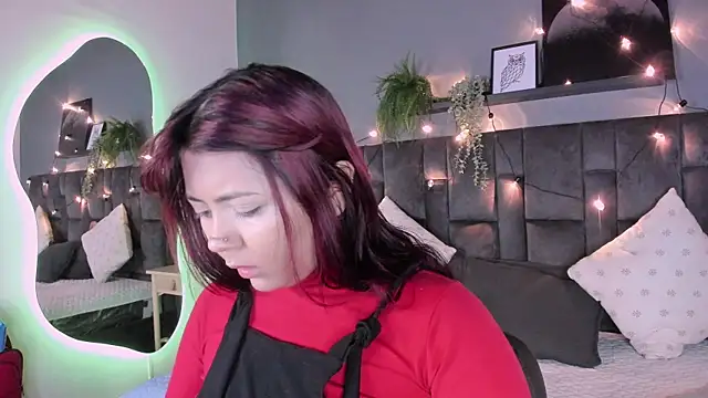 alaia-rogers online show from November 3, 2025, 11:36 am