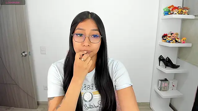 isa bellaa0 online show from November 5, 2025, 4:26 am