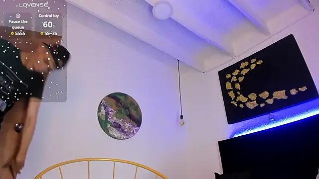 Snapshot of Angel_Snowhotxxx chatting on March 1, 2025, 7:19 am Angel Snowhotxxx online show from March 1, 2025, 7:19 am