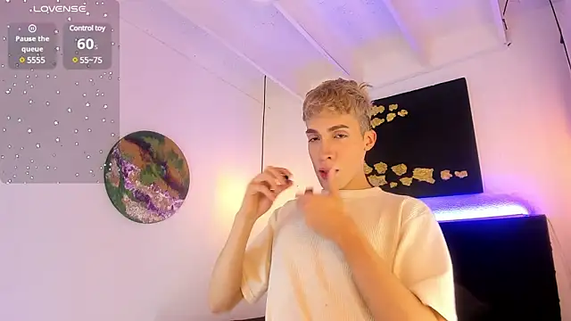 Snapshot of Angel_Snowhotxxx chatting on February 27, 2025, 11:06 am Angel Snowhotxxx online show from February 27, 2025, 11:06 am