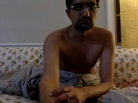 Carmelia10 online show from January 8, 2026, 11:33 pm
