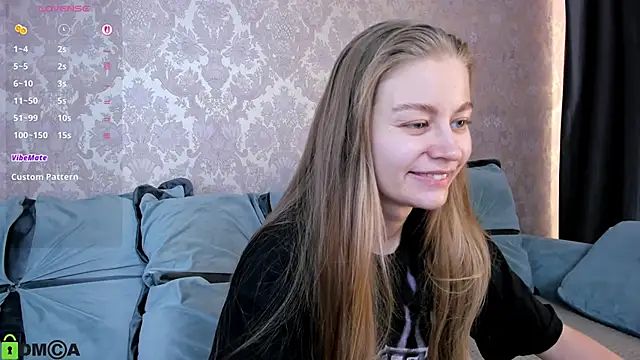 Snapshot of Polumna_cute chatting on October 24, 2025, 9:52 am Polumna cute online show from October 24, 2025, 9:52 am